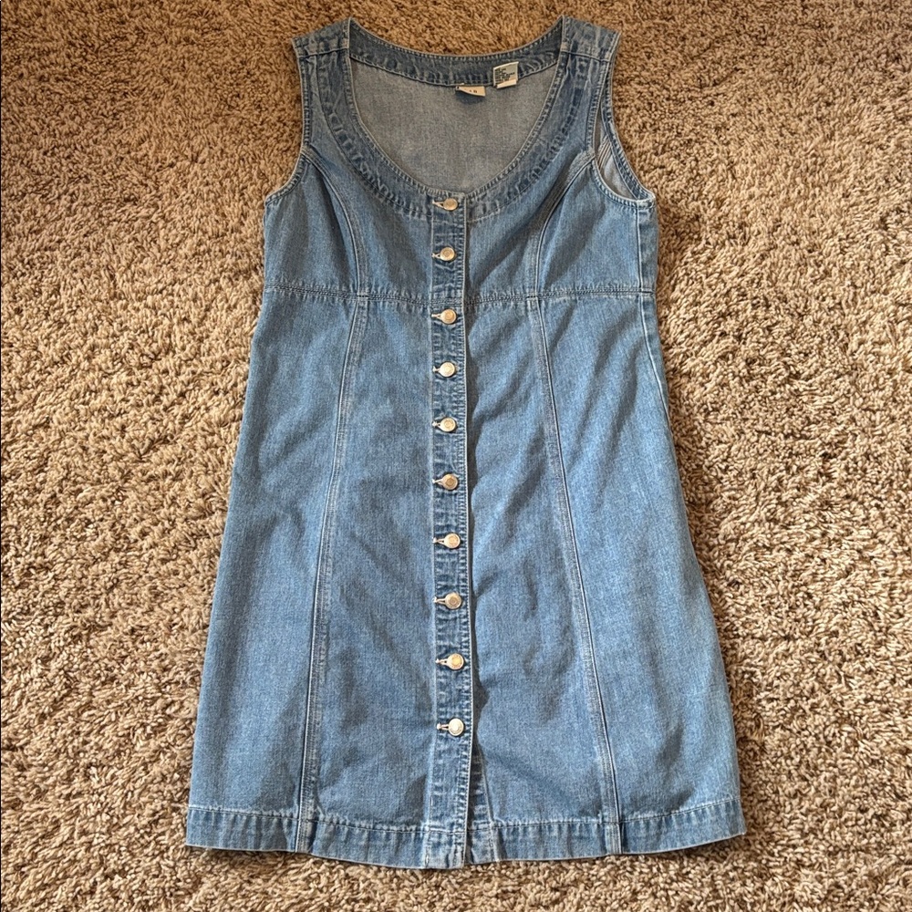Women’s GAP denim button up dress - size 6